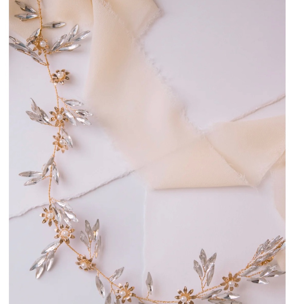 Bridal Hair Vine
